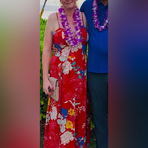 Red floral maxi dress - Picture 7 of 8